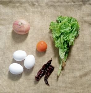 Spicy Egg & Lettuce Wrap - Ingredients