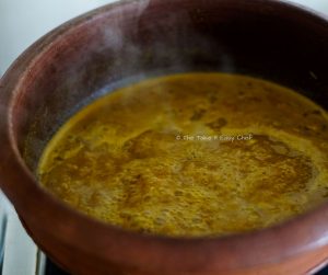 Bangda Uddamethi Steps - Bring the curry base to boil